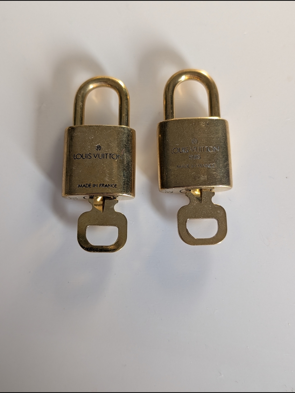 Louis Vuitton #317 Gold Padlock Set (2) with Keys - Picture 3 of 4